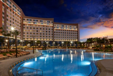 Universal’s Endless Summer Dockside Inn & Suites